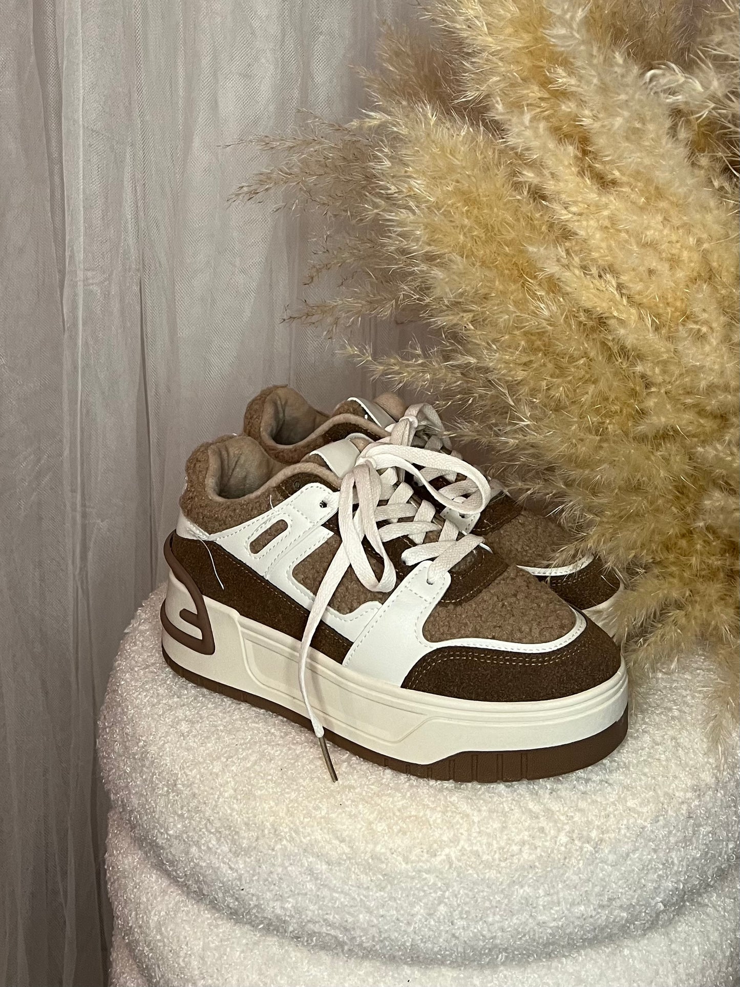 Nelly sneakers teddy bruin