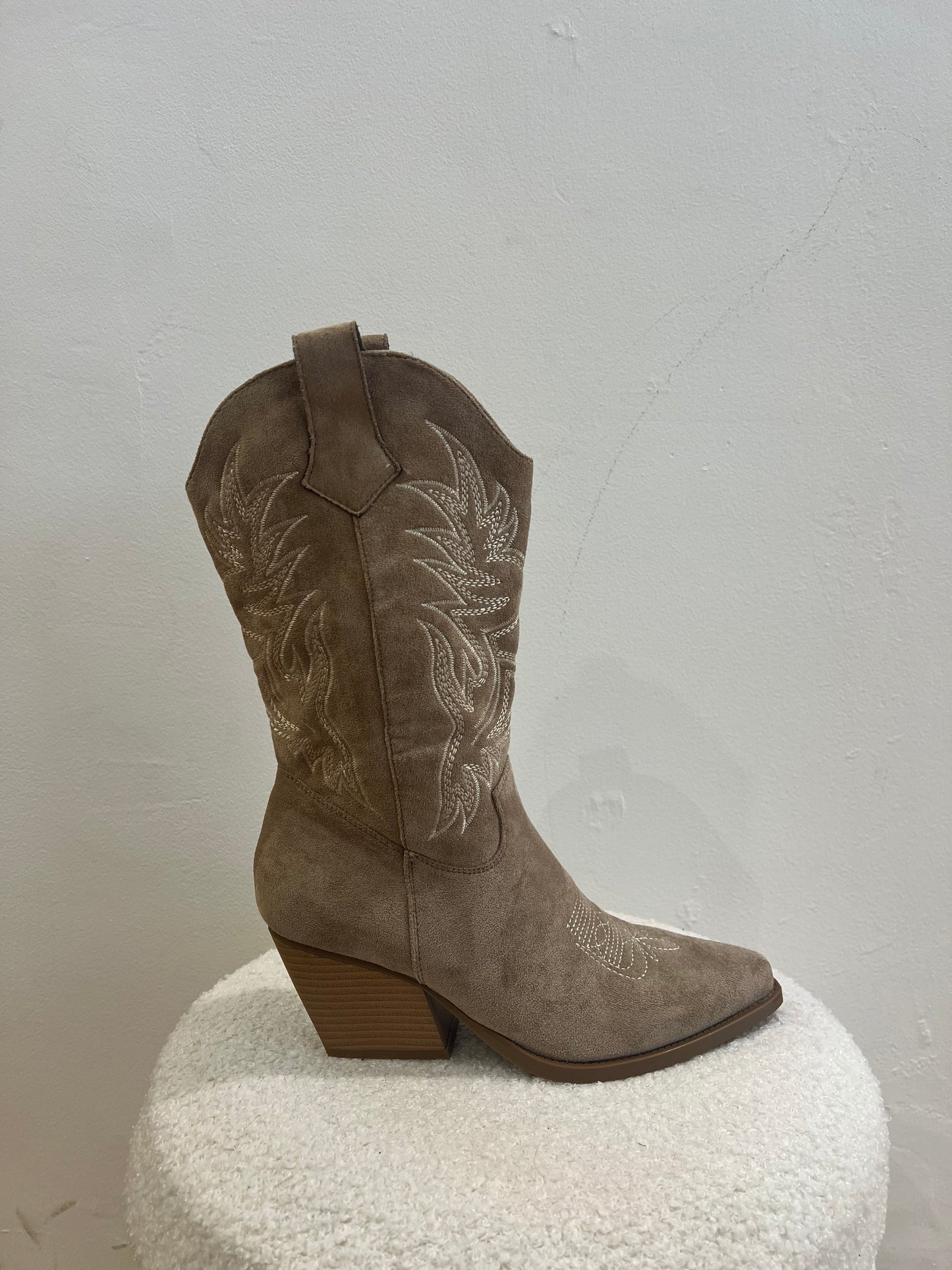 Ashley cowboys boots beige